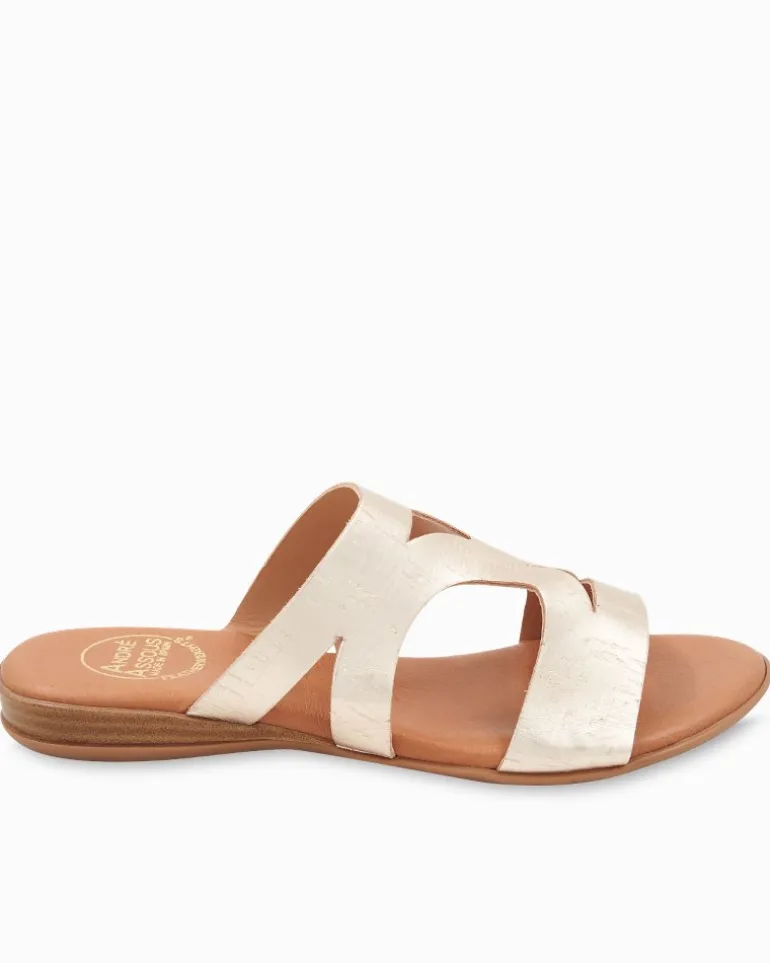 Online Tommy Bahama André Assous Nailea Metallic Cork Featherweights™ Sandals Platino